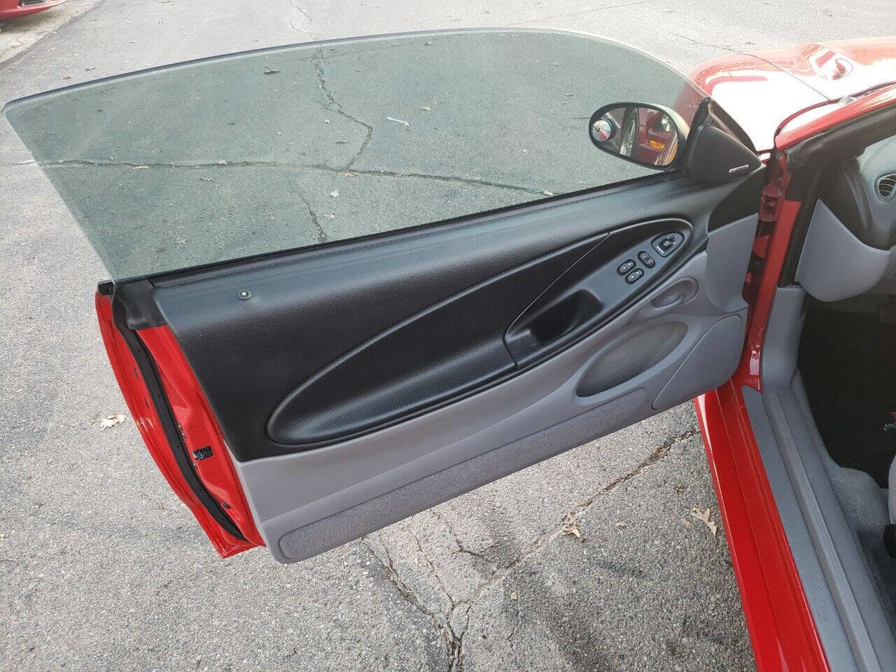 Used 1994 Ford Mustang GT RWD image 16