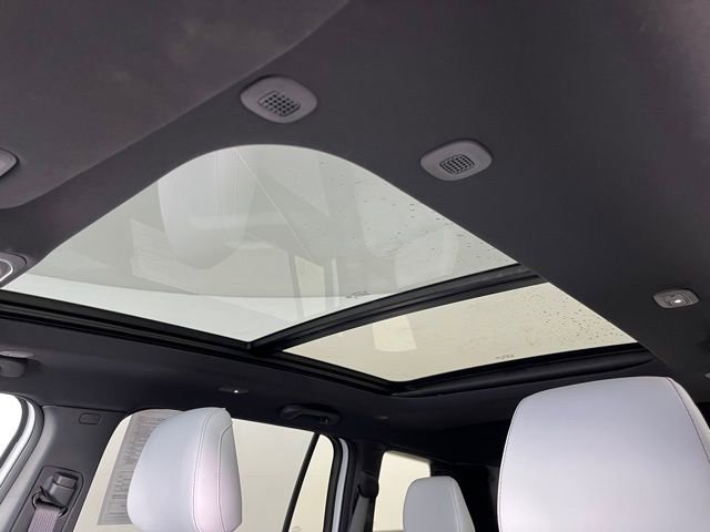 Used 2026 Jeep Cherokee Overland AWD/4WD image 18