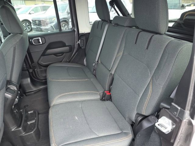 Used 2025 Jeep Wrangler Unlimited Sahara w/ Safety Group image 32