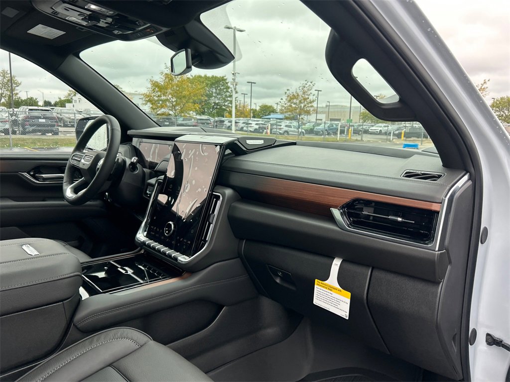 New 2026 GMC Yukon Denali w/ Sun & Power Step Package image 37