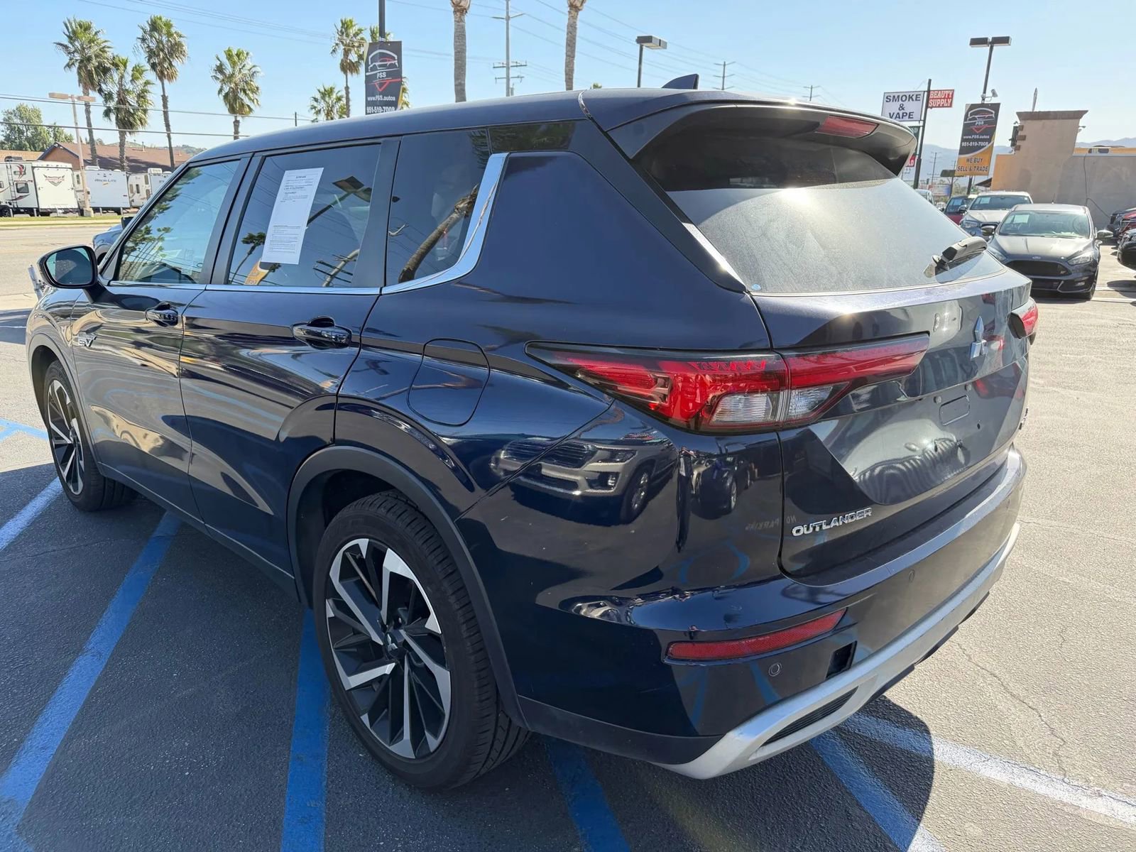 Used 2023 Mitsubishi Outlander SE image 6