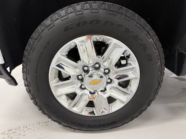Certified 2024 Chevrolet Silverado 2500 High Country w/ High Country Premium Package AWD/4WD image 18