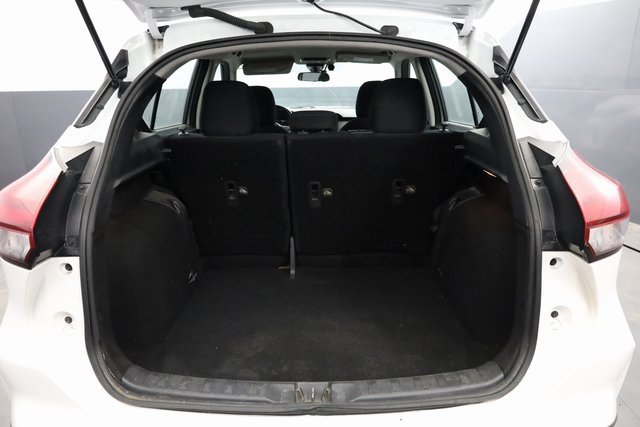 Used 2022 Nissan Kicks S image 24