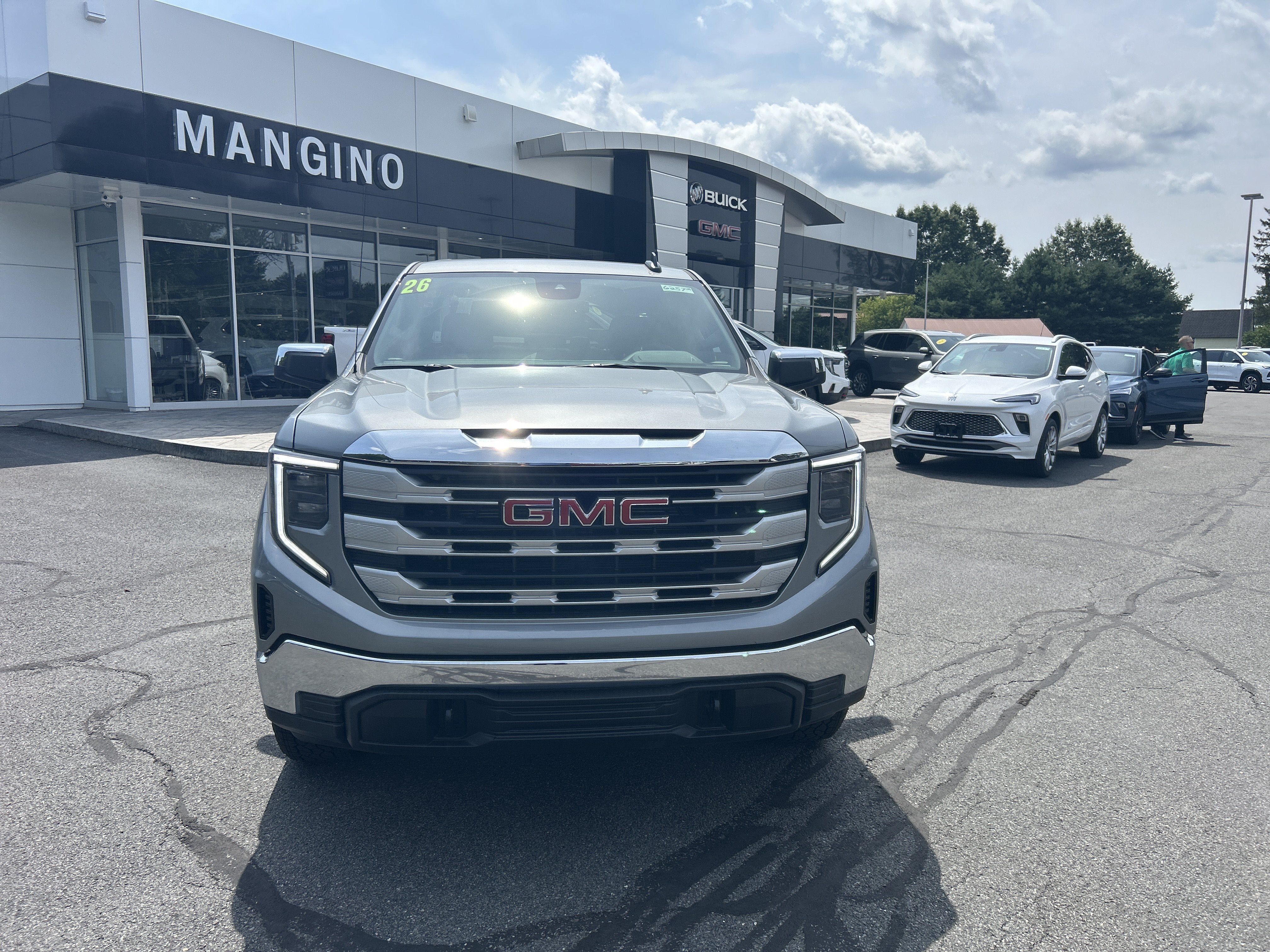 New 2026 GMC Sierra 1500 SLE AWD/4WD image 15