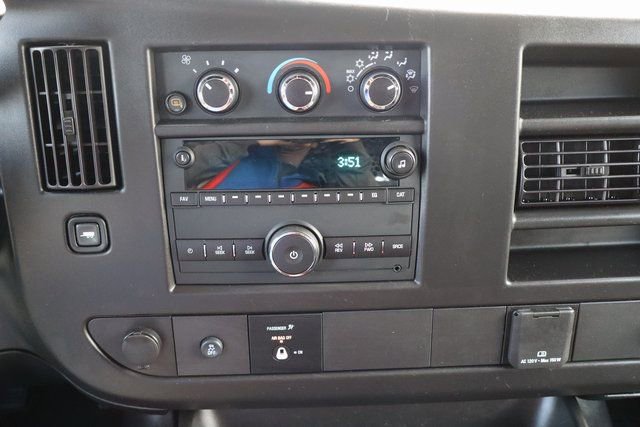 Used 2024 Chevrolet Express 2500 w/ Driver Convenience Package image 7