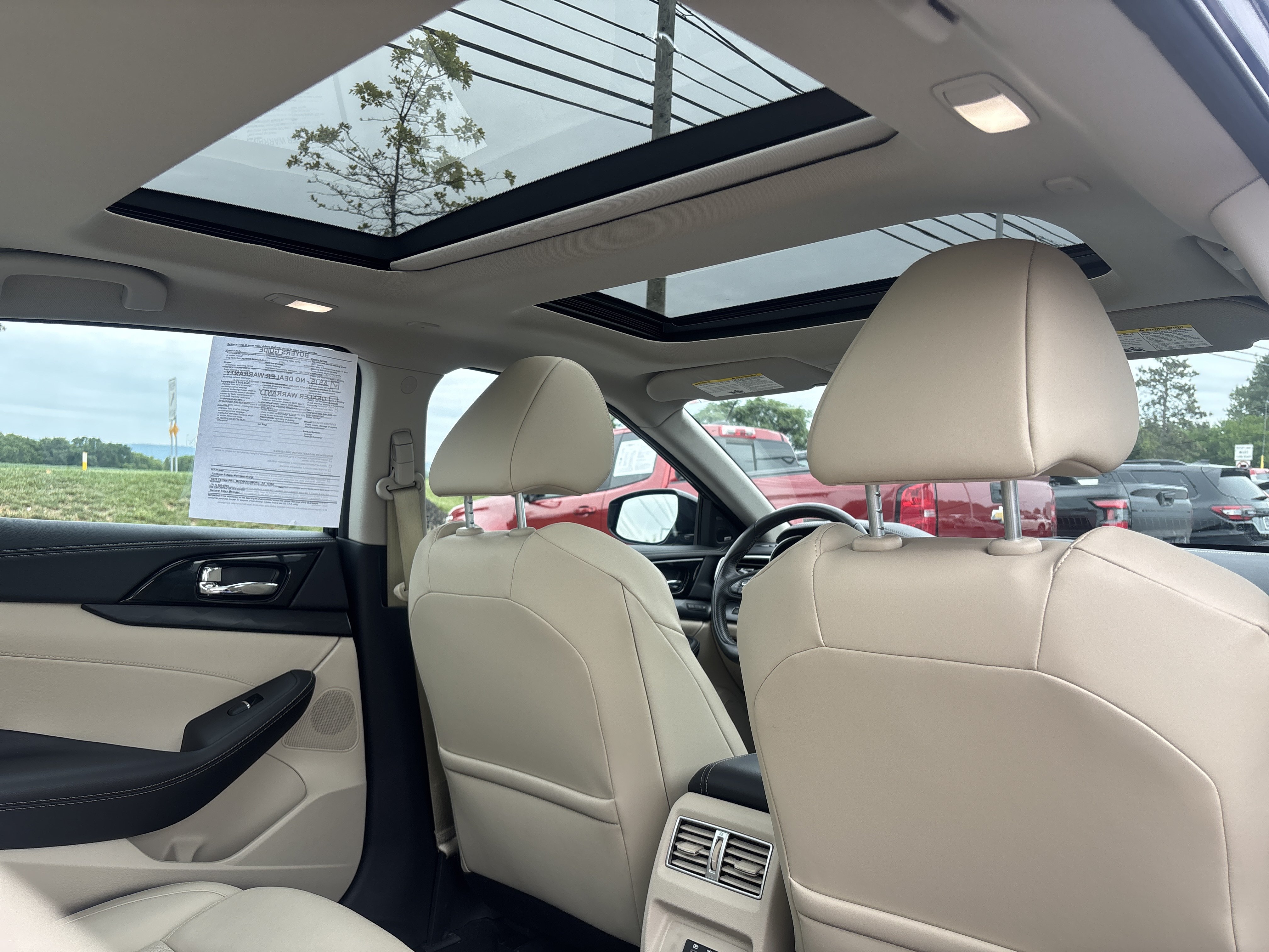 Used 2021 Nissan Maxima Platinum w/ Sport Mat Group FWD image 6