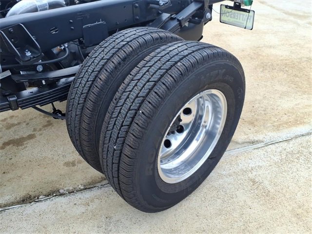 New 2026 RAM 3500 Tradesman w/ Chrome Appearance Group image 18
