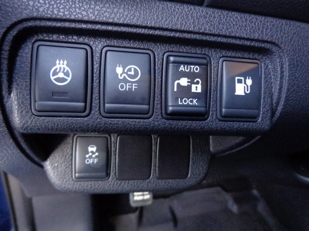 Used 2017 Nissan Leaf SV image 13