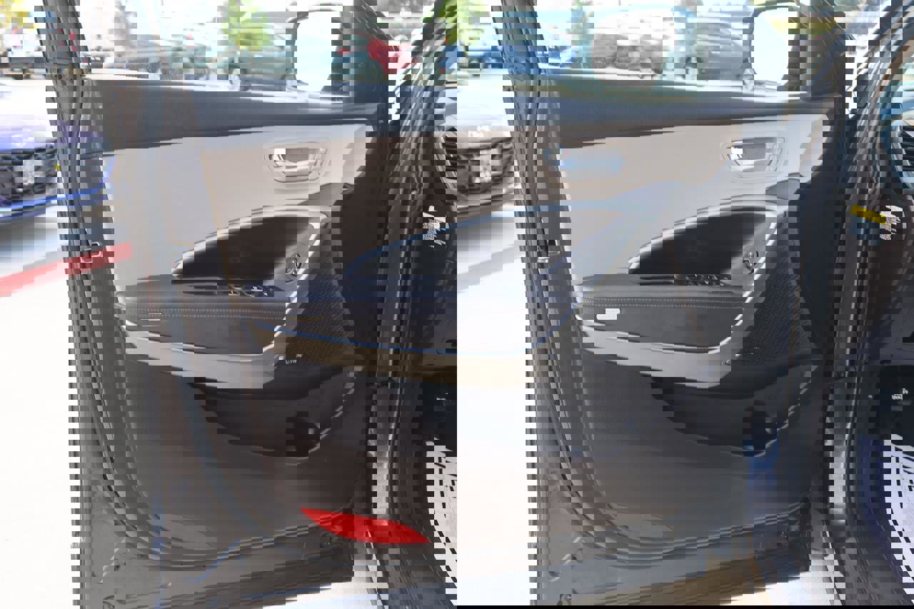 Used 2017 Hyundai Santa Fe Sport w/ Cargo Package image 21