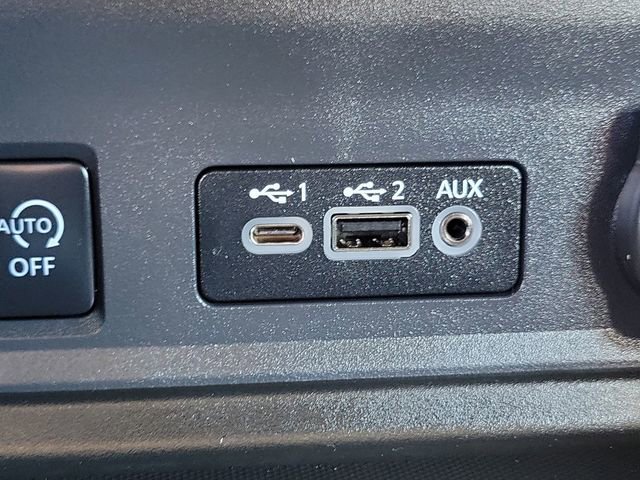 Used 2025 Nissan Sentra SV image 15