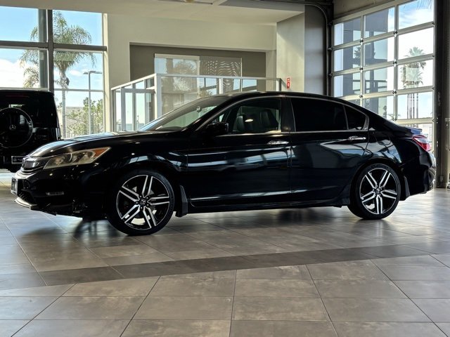 Used 2017 Honda Accord Sport image 13
