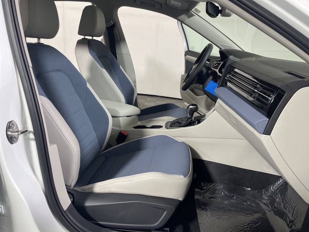 New 2026 Volkswagen Jetta SE FWD image 23