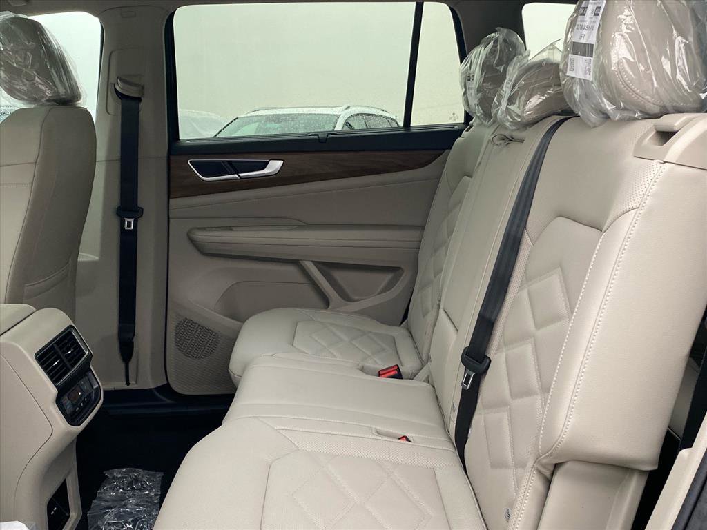 New 2026 Volkswagen Atlas SE image 11