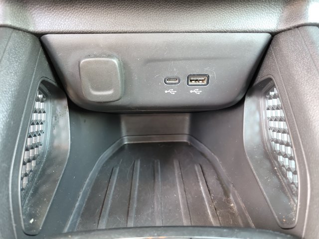 Used 2025 Chevrolet TrailBlazer LT AWD/4WD image 13