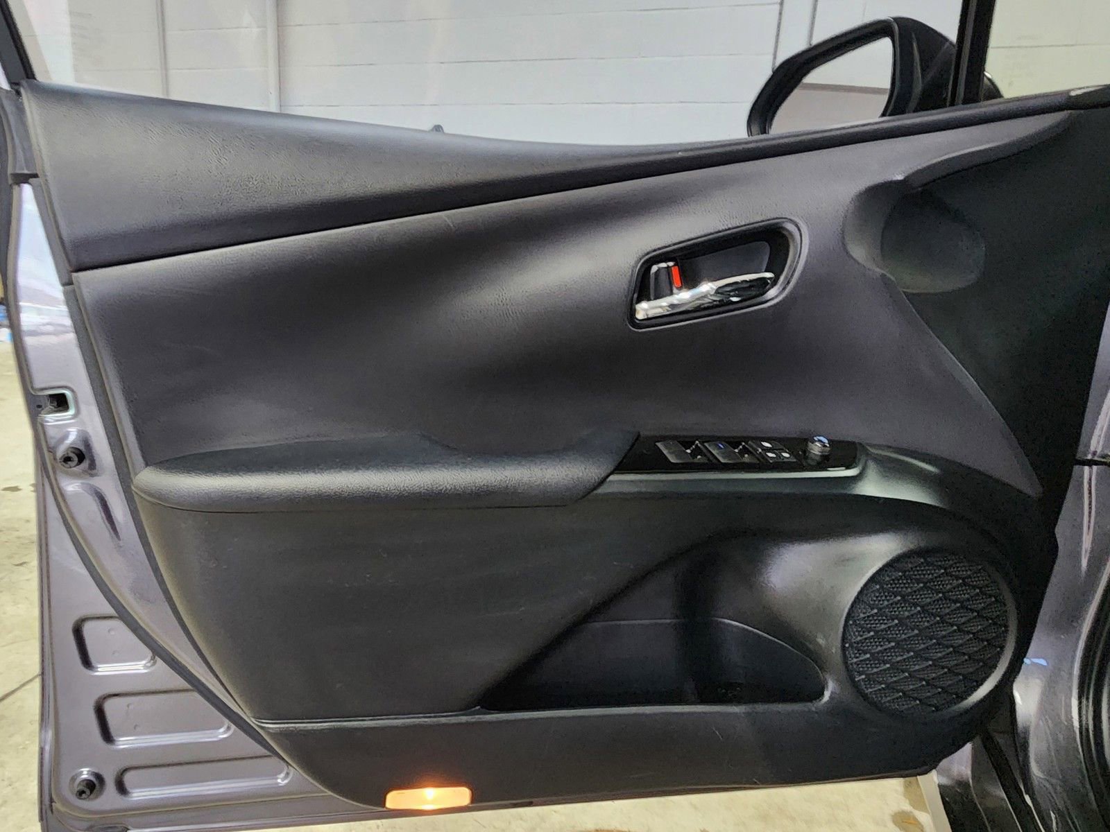 Used 2021 Toyota Prius Prime XLE image 44