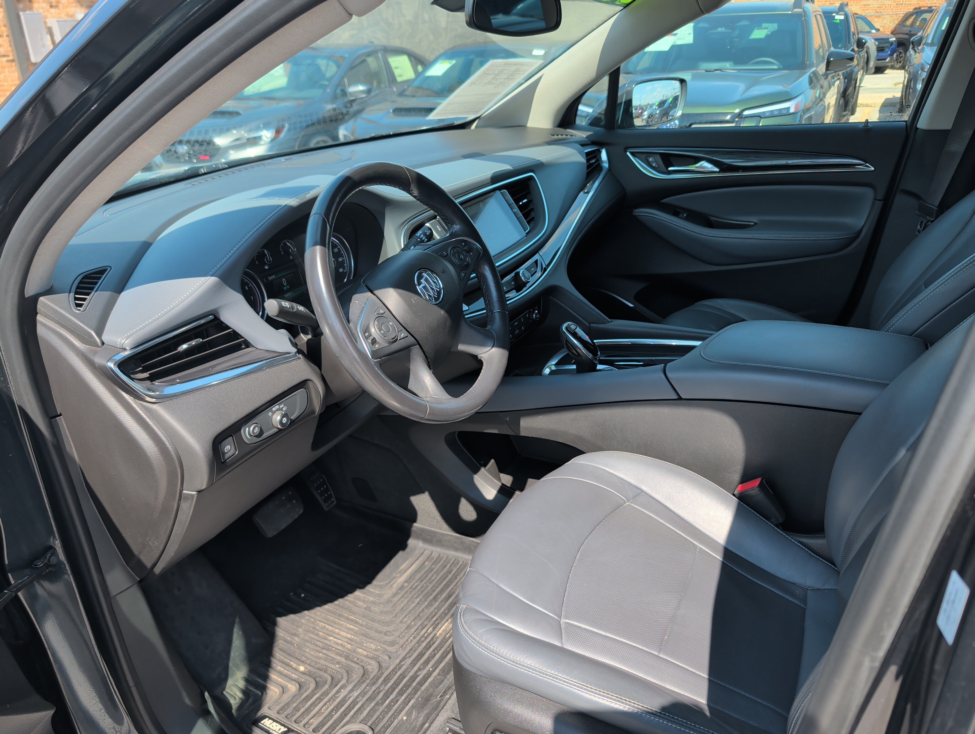 Used 2019 Buick Enclave Essence FWD image 25
