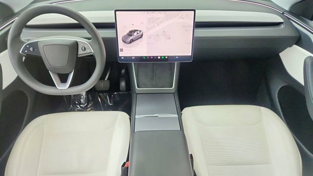Used 2026 Tesla Model Y 2WD image 18