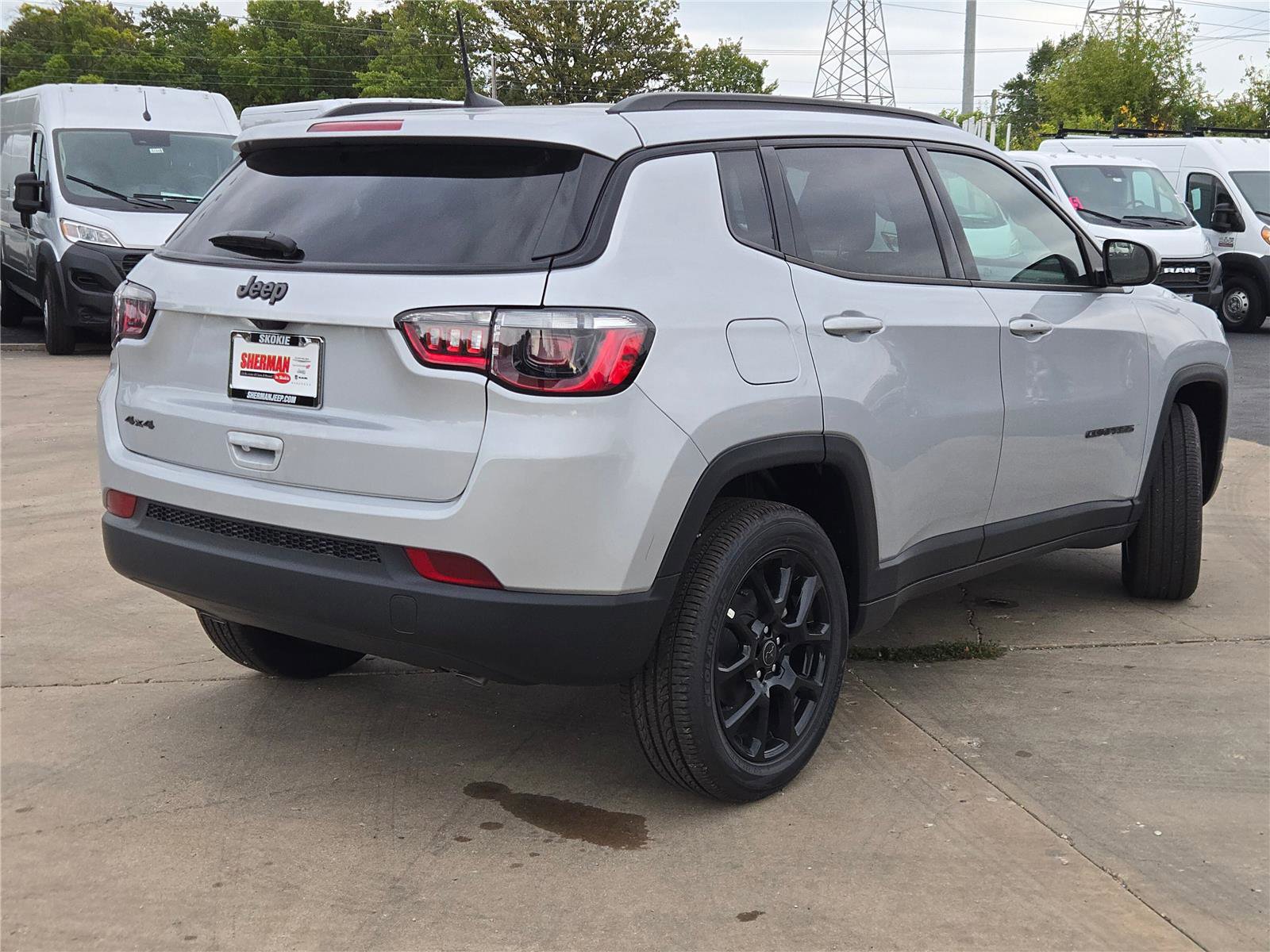 New 2026 Jeep Compass Latitude image 12