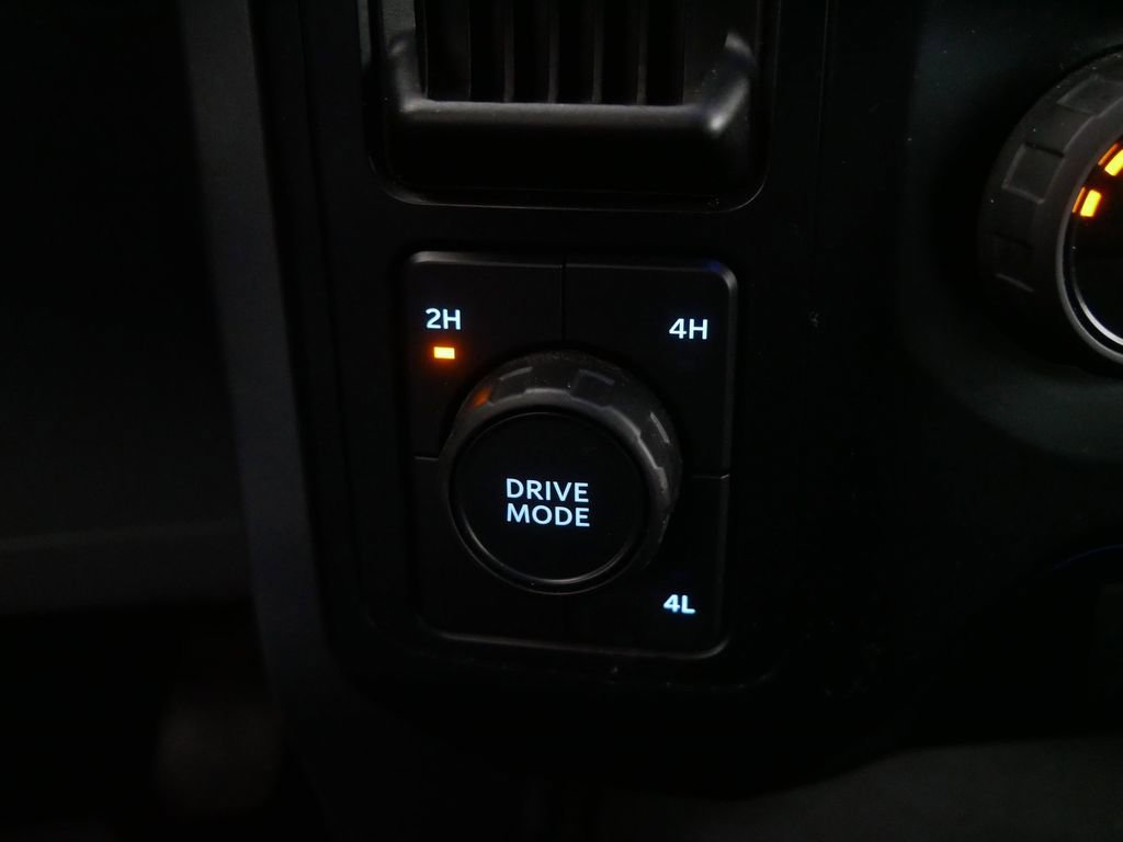 Used 2023 Ford F150 XLT w/ XTR Package image 23