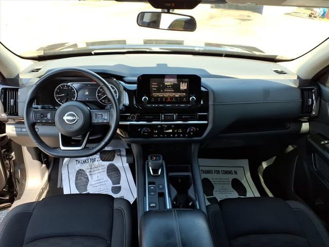 Used 2022 Nissan Pathfinder SV image 22