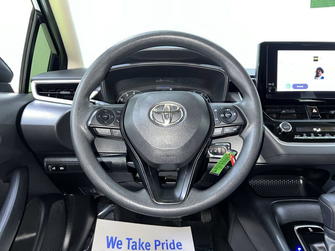 Used 2023 Toyota Corolla LE FWD image 19