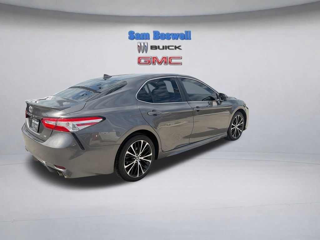 Used 2020 Toyota Camry SE FWD image 9