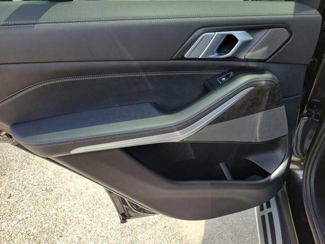 Used 2024 BMW X5 xDrive40i w/ Premium Package image 8