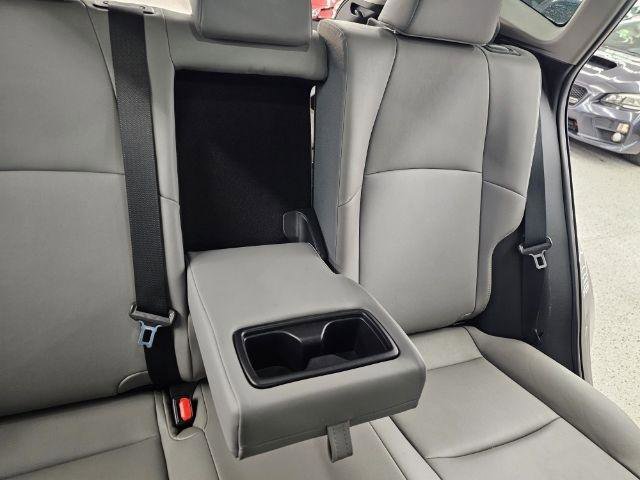 Used 2023 Toyota Venza XLE AWD/4WD image 40