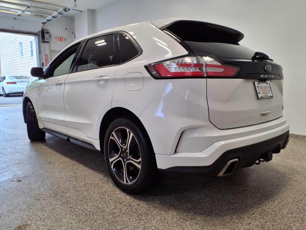 Used 2021 Ford Edge ST w/ Equipment Group 401A image 2