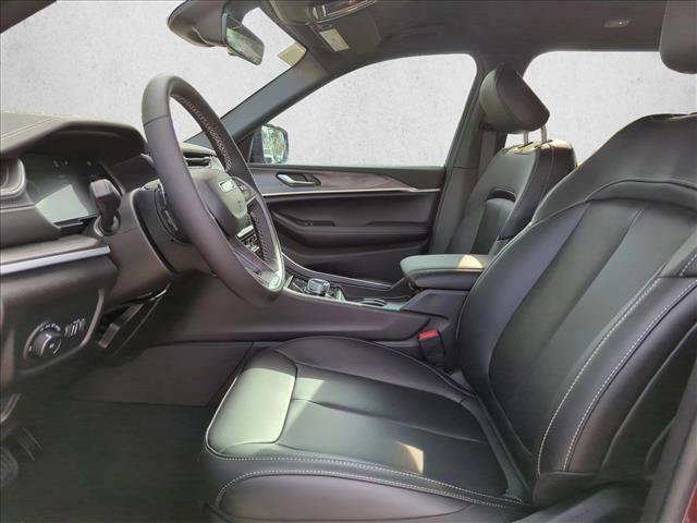 New 2025 Jeep Grand Cherokee L Limited w/ Black Appearance Package image 4