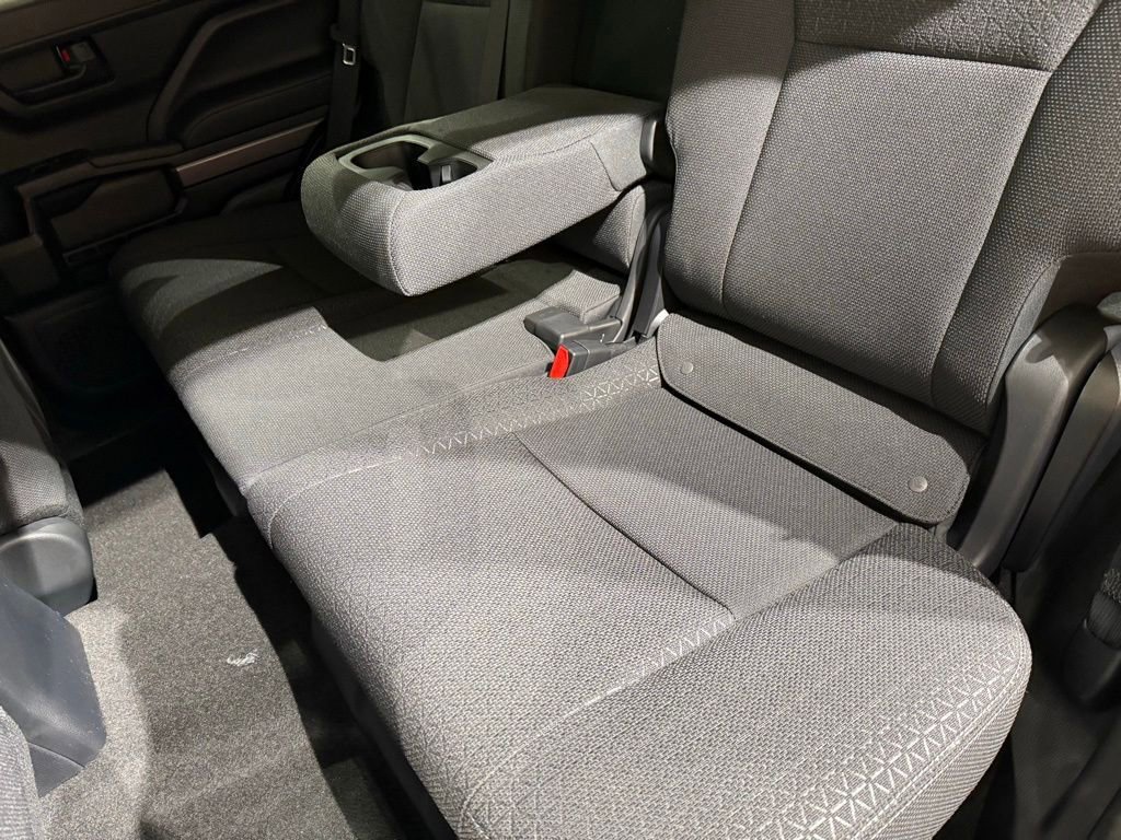 New 2026 Toyota 4Runner SR5 AWD/4WD image 19