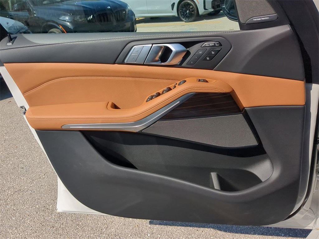 New 2026 BMW X7 xDrive40i w/ Executive Package image 31