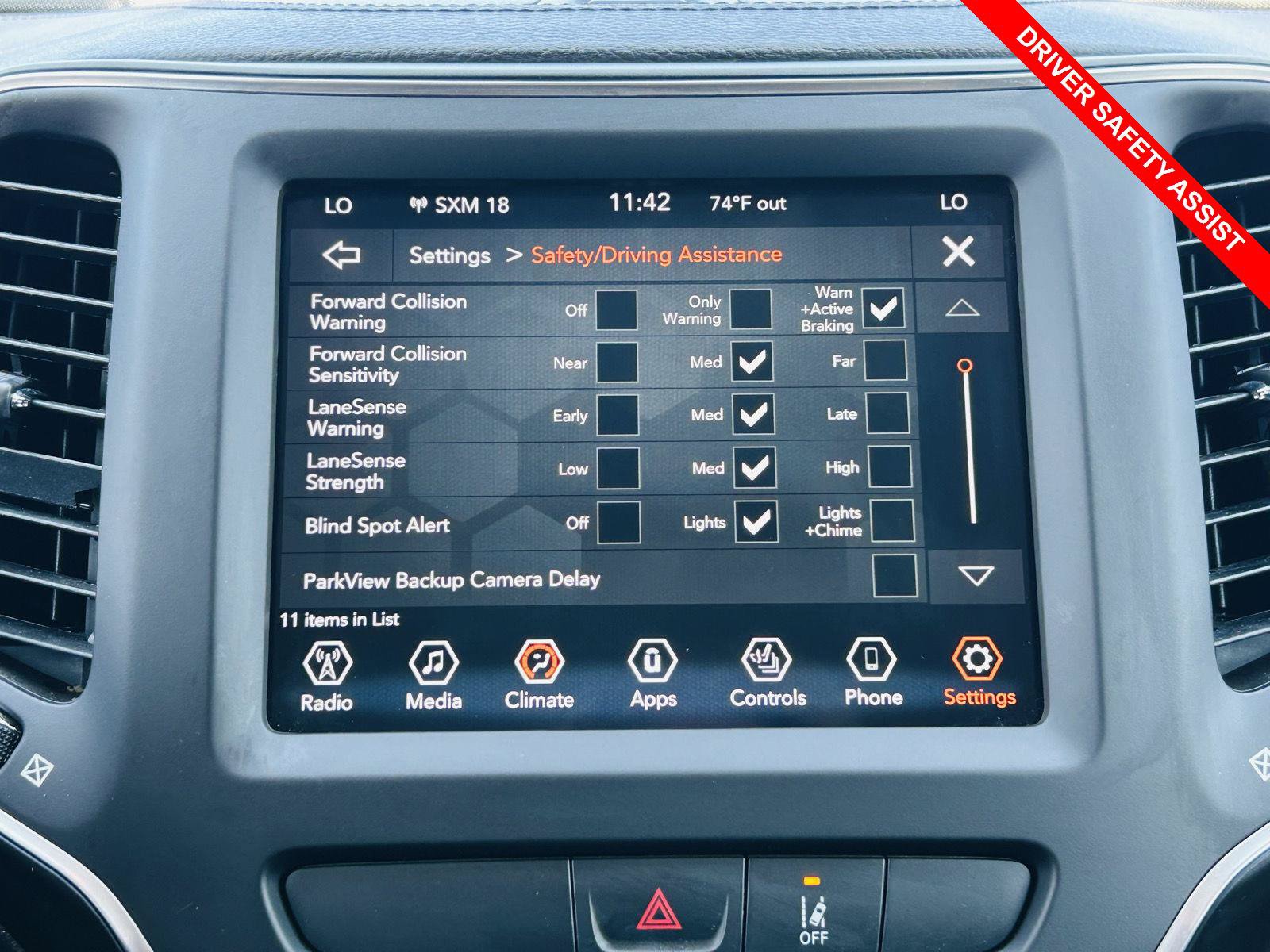 Used 2022 Jeep Cherokee Latitude Lux AWD/4WD image 5
