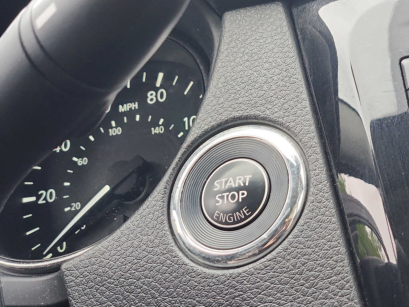 Used 2020 Nissan Rogue Sport SL AWD/4WD image 22