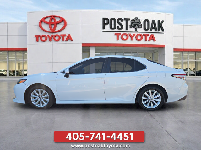 Used 2018 Toyota Camry LE w/ Protection Package (Q2) FWD image 2