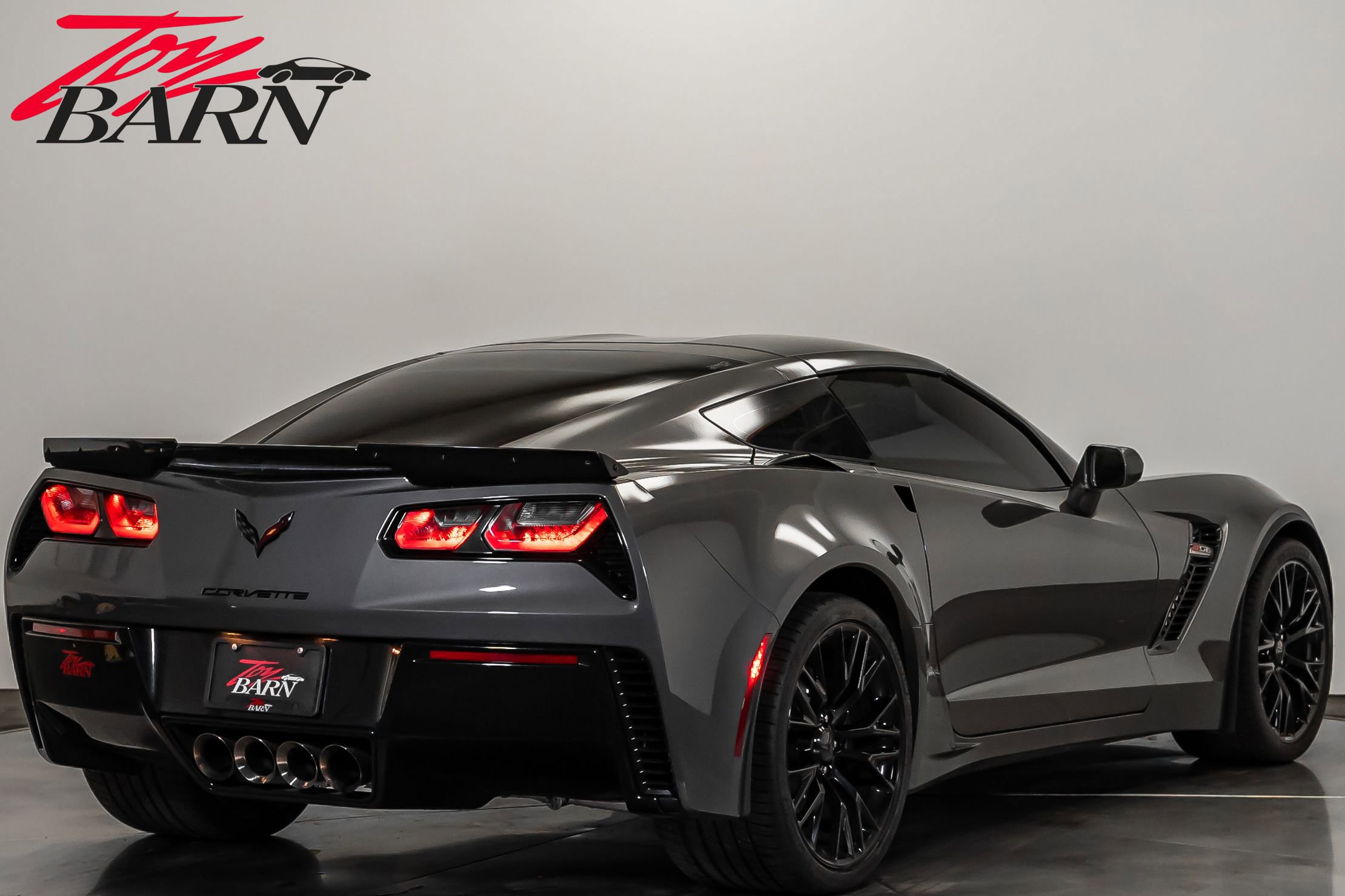 Used 2016 Chevrolet Corvette Z06 w/ 3LZ Preferred Equipment Group image 13