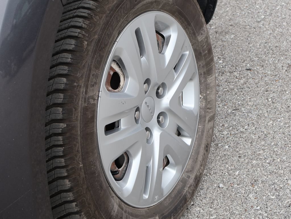 Used 2019 Dodge Journey SE w/ Premium Group FWD image 39