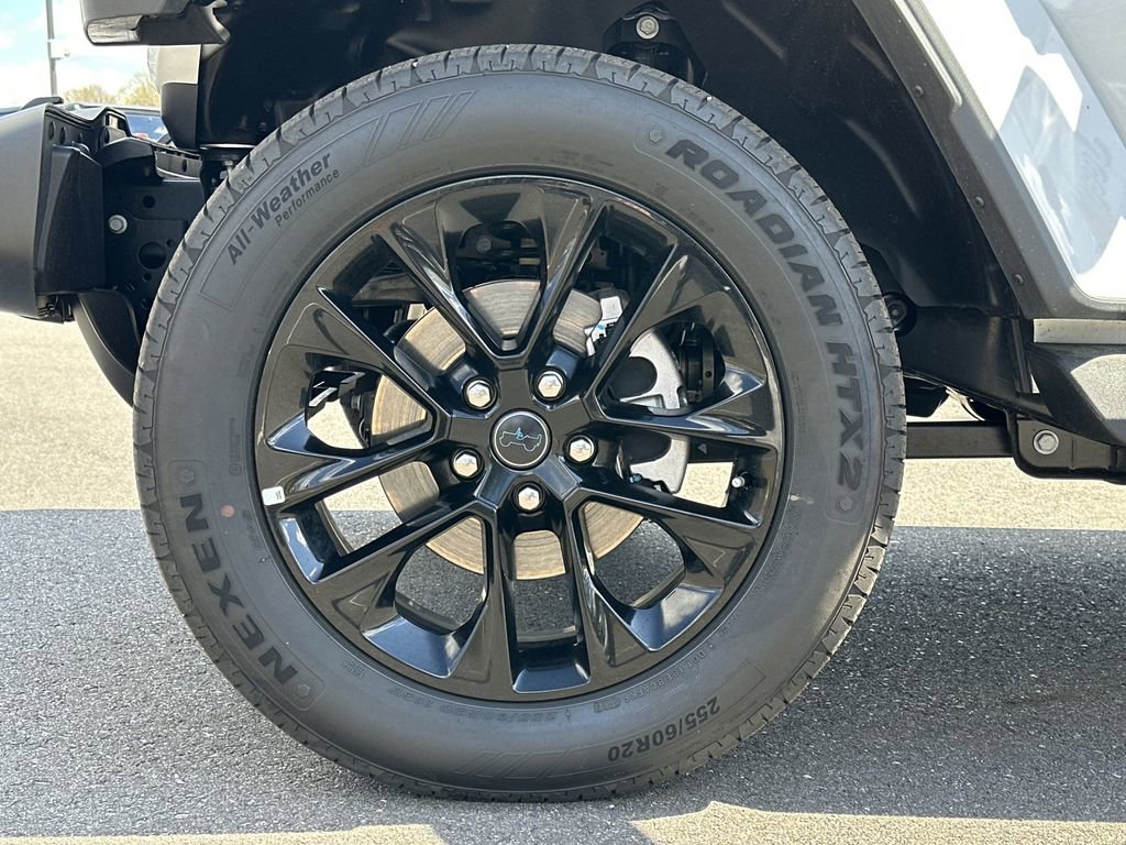 Certified 2025 Jeep Wrangler Unlimited Sahara AWD/4WD image 16
