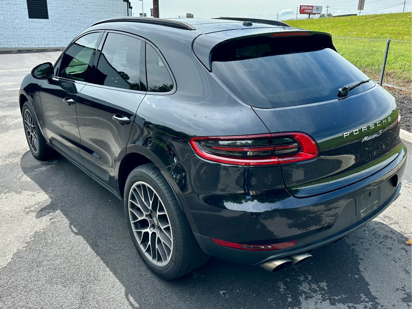 Used 2017 Porsche Macan S AWD/4WD image 7