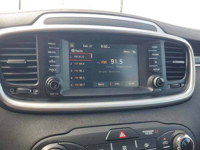Used 2020 Kia Sorento LX image 22