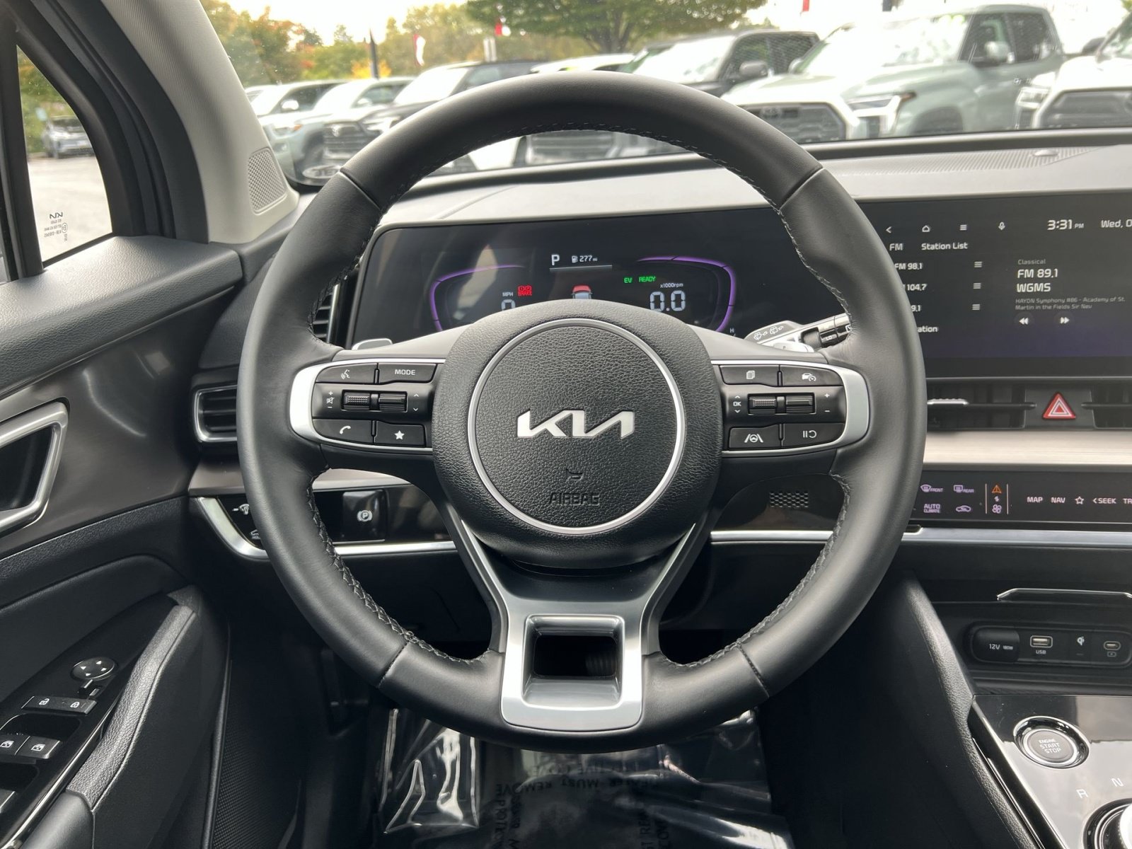 Used 2025 Kia Sportage EX w/ EX Premium Package AWD/4WD image 16