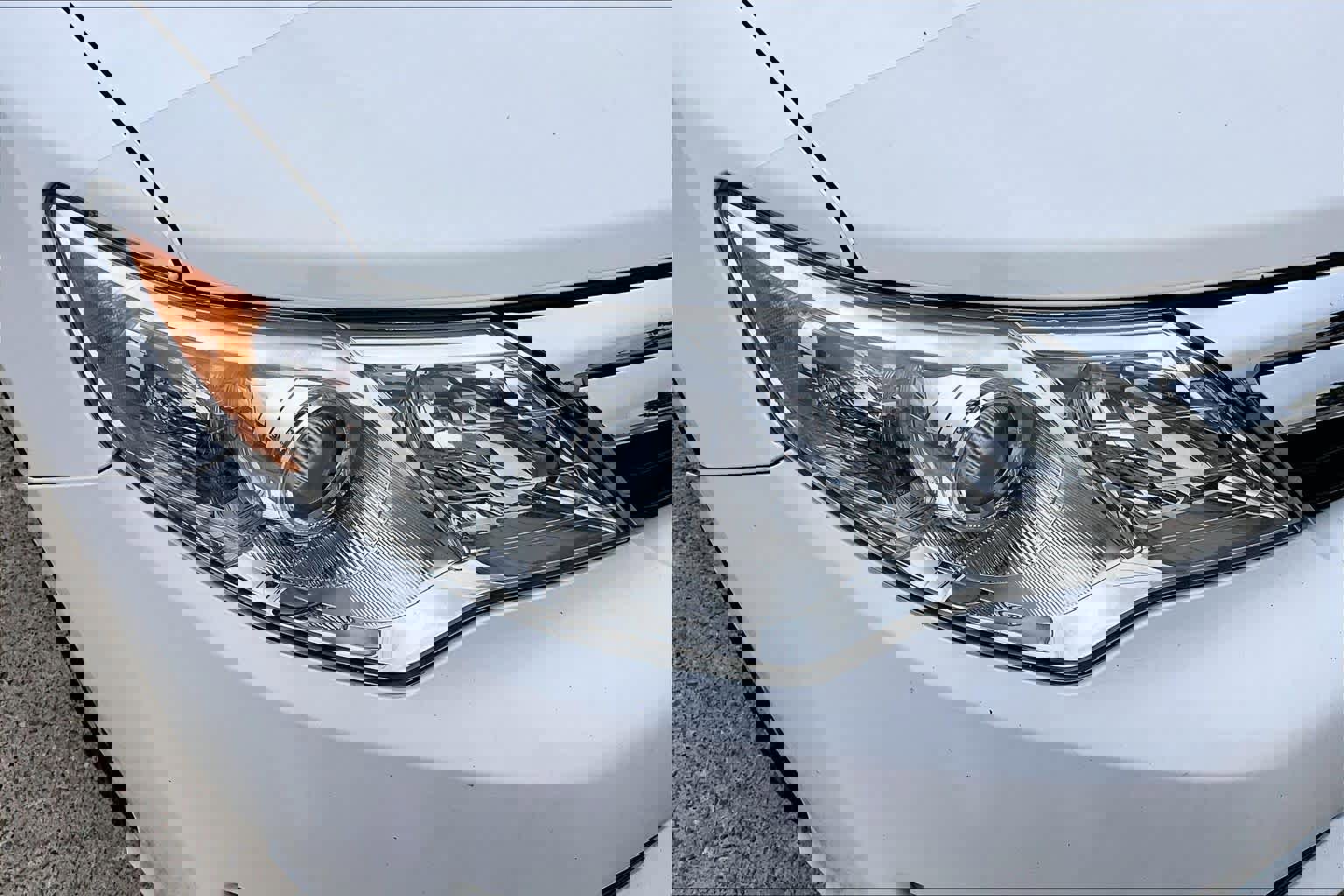 Used 2012 Toyota Camry XLE w/ Leather Pkg FWD image 28