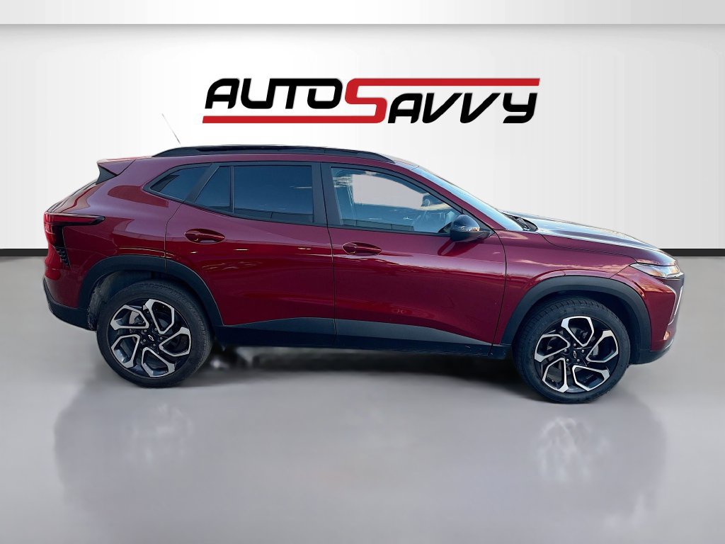 Used 2025 Chevrolet Trax RS w/ Driver Confidence Package FWD image 8