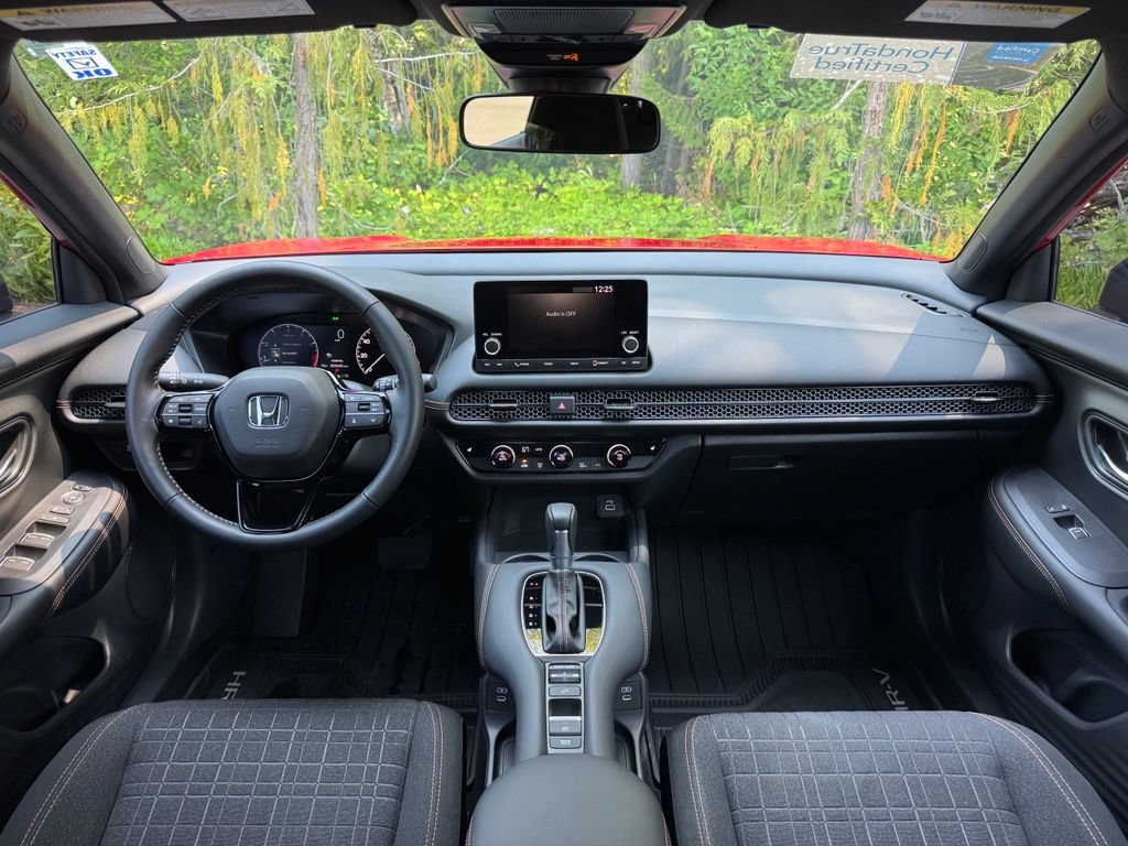 Certified 2025 Honda HR-V Sport image 5