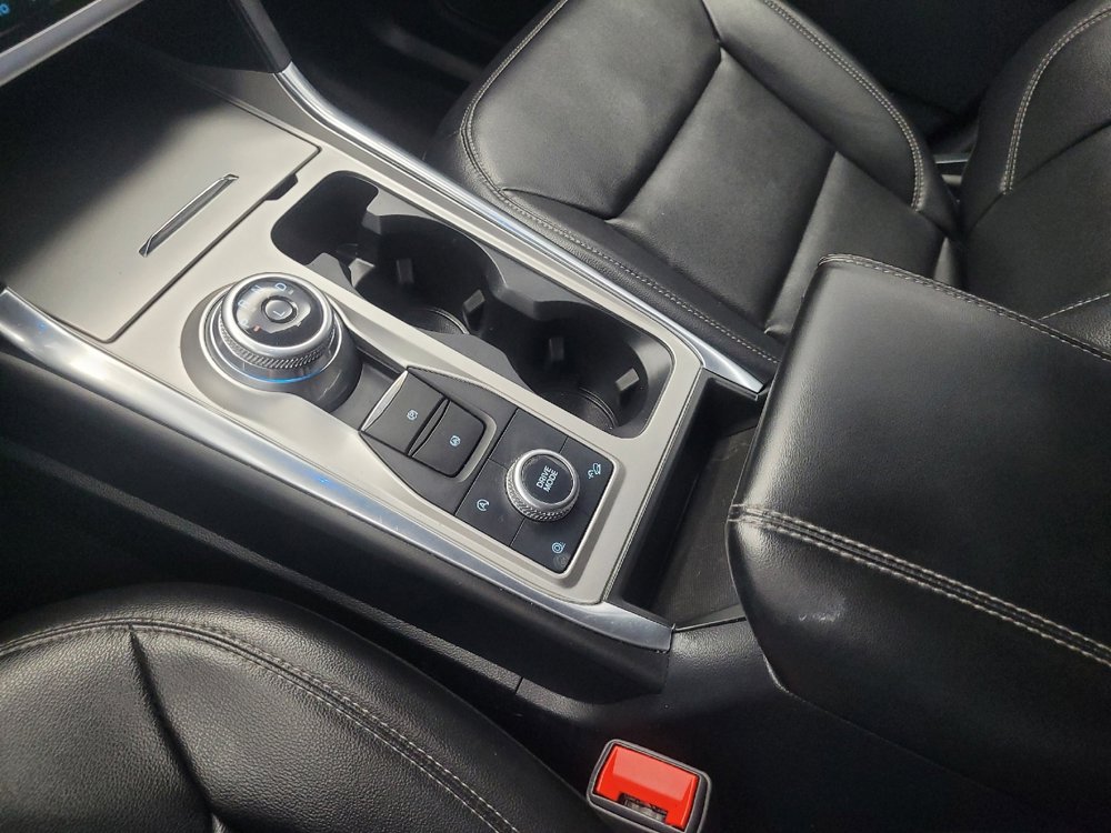 Used 2021 Ford Explorer XLT w/ Equipment Group 202A image 26