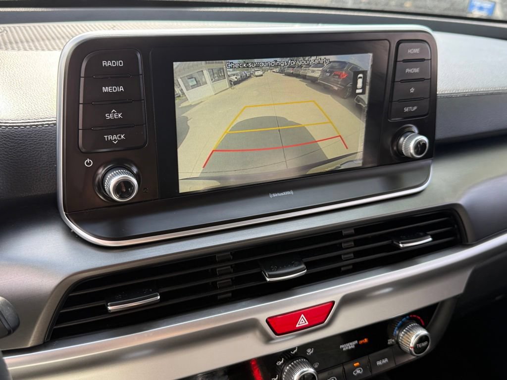 Used 2020 Kia Telluride LX AWD/4WD image 23