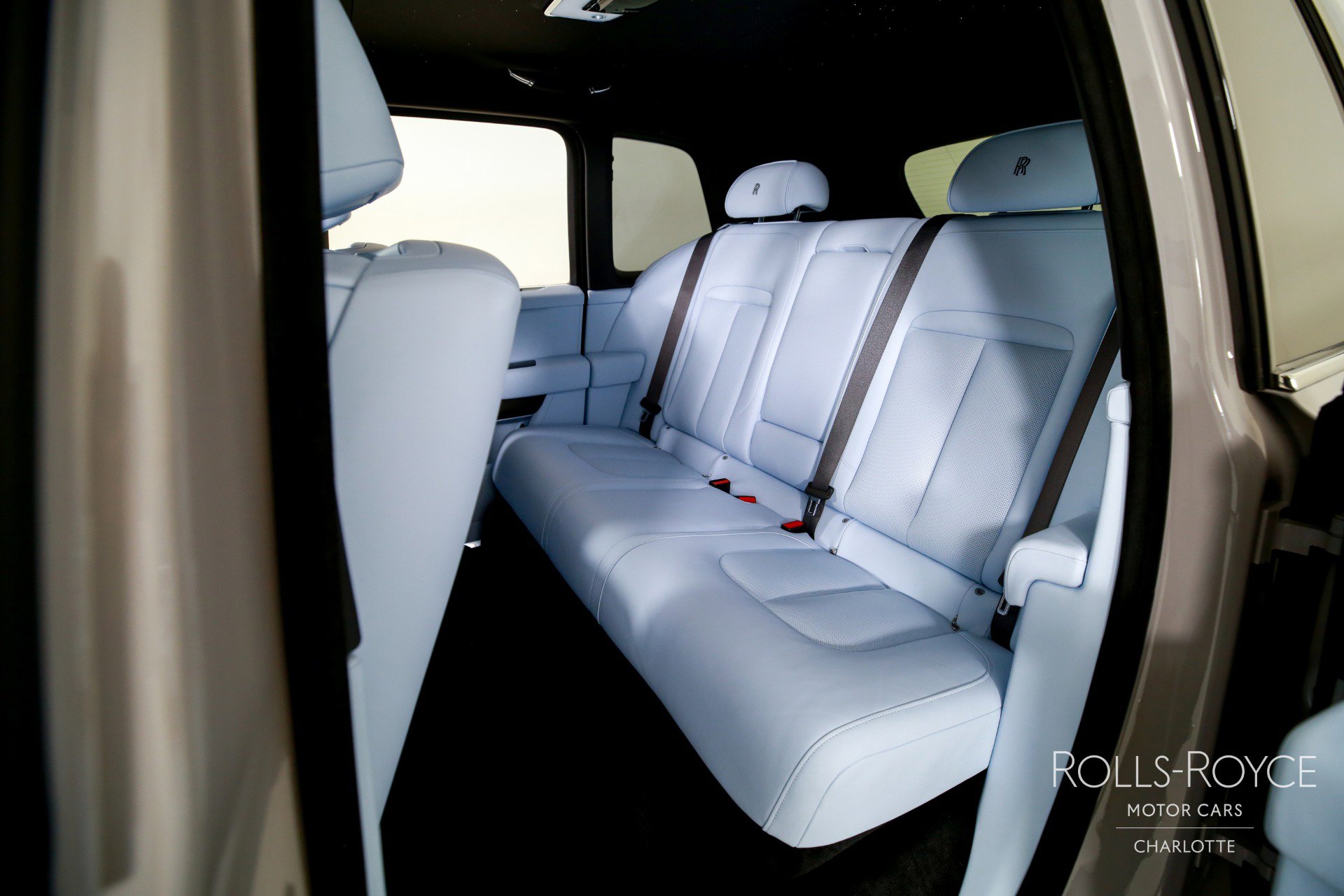 New 2026 Rolls-Royce Cullinan image 17