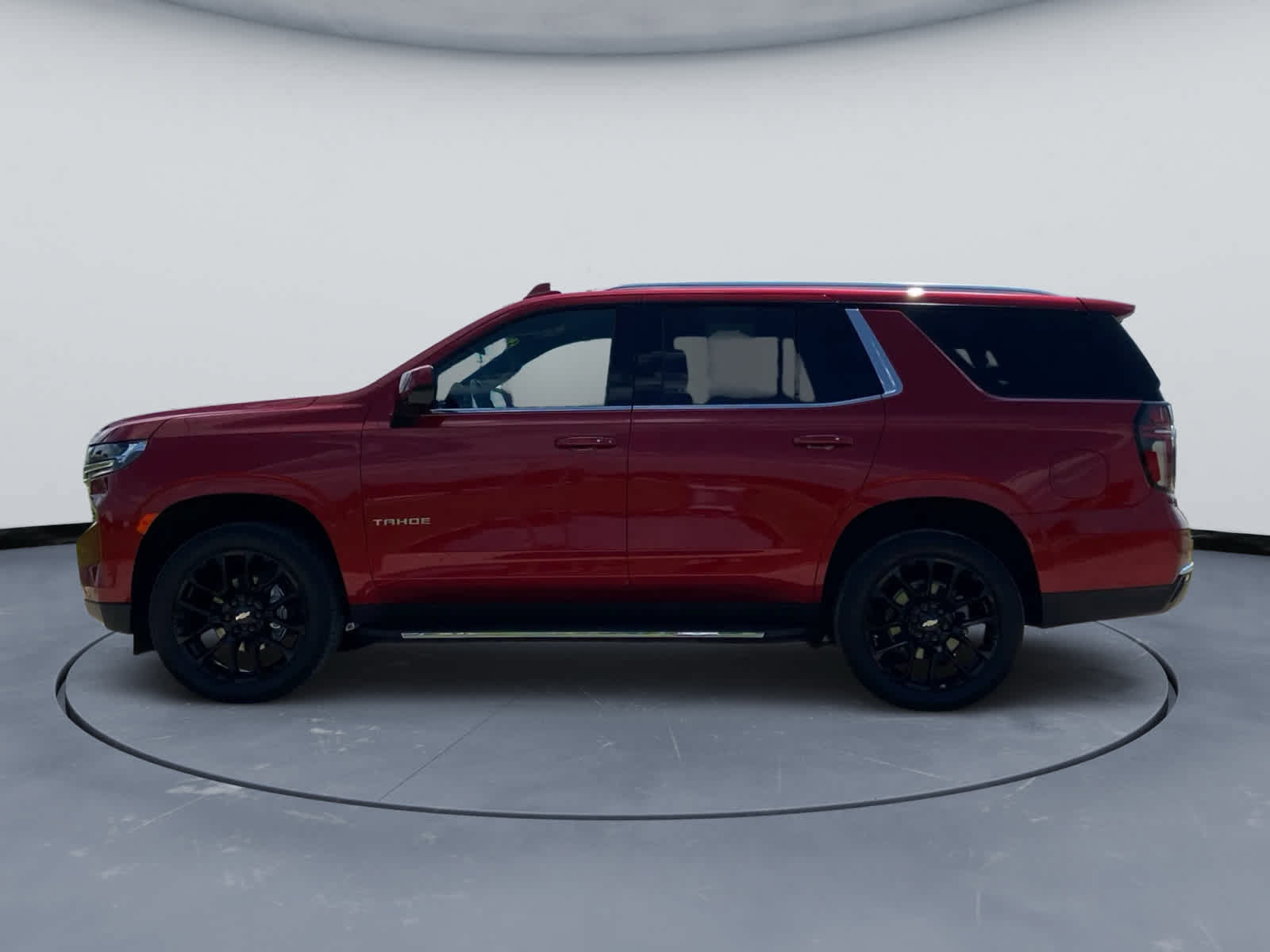 Used 2024 Chevrolet Tahoe LS w/ Driver Alert Package AWD/4WD image 3