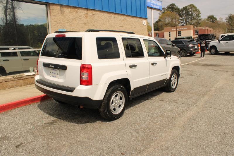 Used 2014 Jeep Patriot Sport FWD image 3