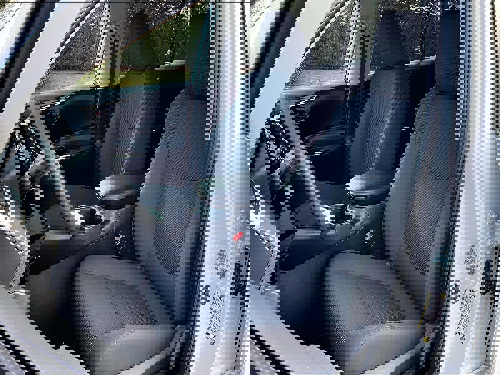 Used 2024 Toyota RAV4 LE image 10